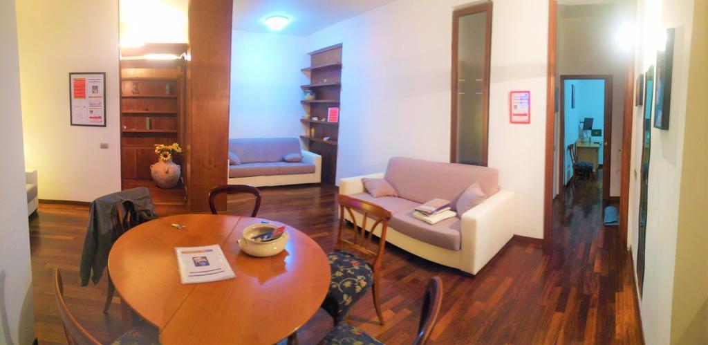 Appartamento Turistico Laura Rom Exterior foto
